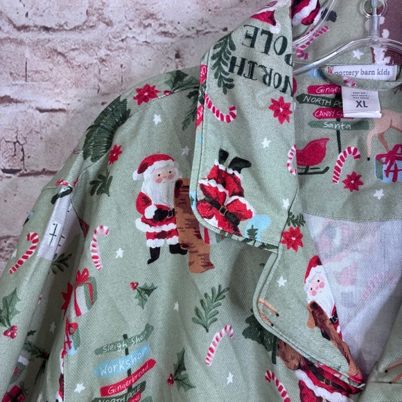 Pottery Barn Candy Cane Village Flannel Pajama Set Size XL - Picture 3 of 7